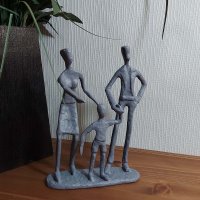 FAMILY 3 OUTING Elur Iron Figurine 19cm Grey Shimmer