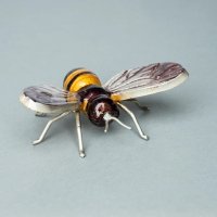 Tilnar Art Silver Wing Bee Medium - 15.5 cm